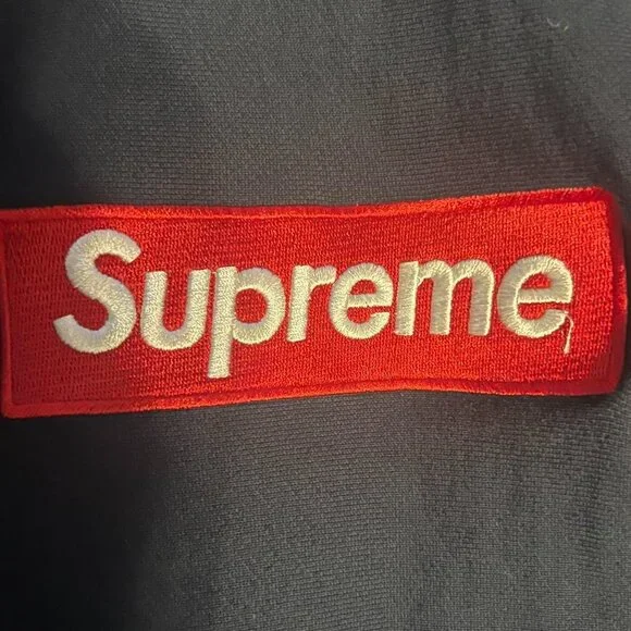 Supreme Men's Navy Hoodie - Picture 2 of 3